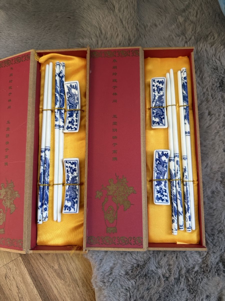 Bestecksets: Asiatische Keramik Essstäbchen – Neu (gemäss Beschreibung) aus Kirchenthurnen von Nico.99