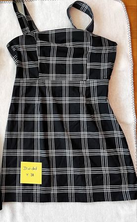 Divided dress, black and white, plaid pattern, size 38