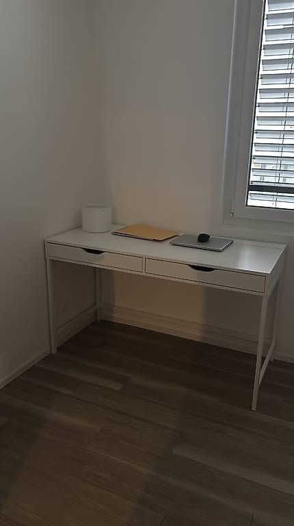 Schreibtische: IKEA Schreibtisch  – Gebraucht aus St. Gallen von fru_kjr2 1