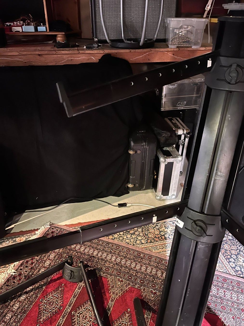 König & Meyer Supporti per strumenti musicali & leggii: König & Meyer 18860 Spider Pro Säulenstativ – Usato da Bern venduto da PJB 3