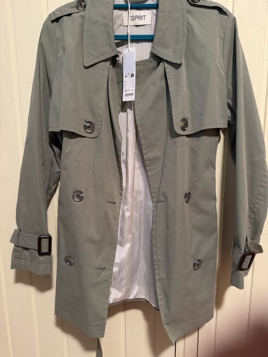 Esprit Giacche: trendcoat von esprit – Nuovo (secondo la descrizione) da Uttigen venduto da sls072809