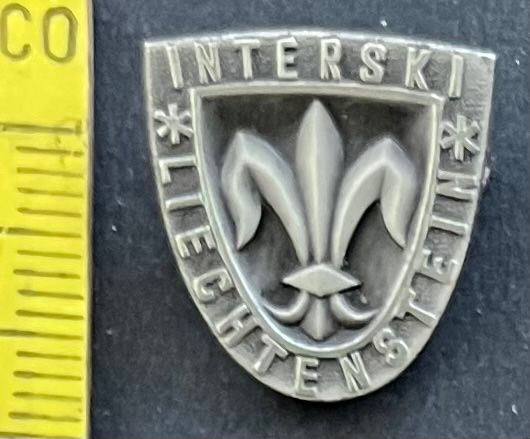Placchette & Badge: Interski Liechtenstein/ Abzeichen Vintage Original – Usato da Ostermundigen venduto da DaxKarten-75