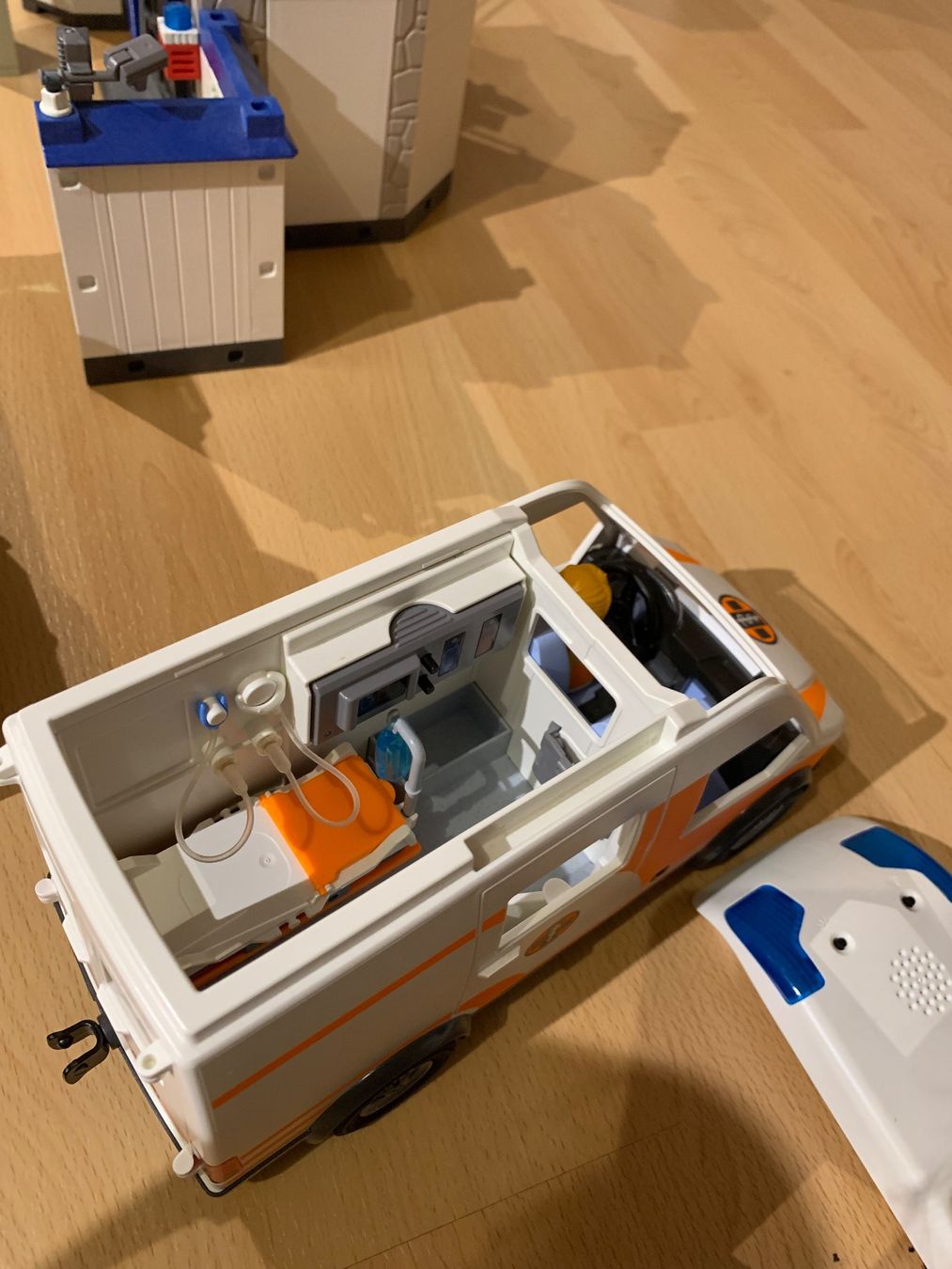 Playmobil Giocattoli: Playmobil Polizei – Usato da Sins venduto da lavani 1