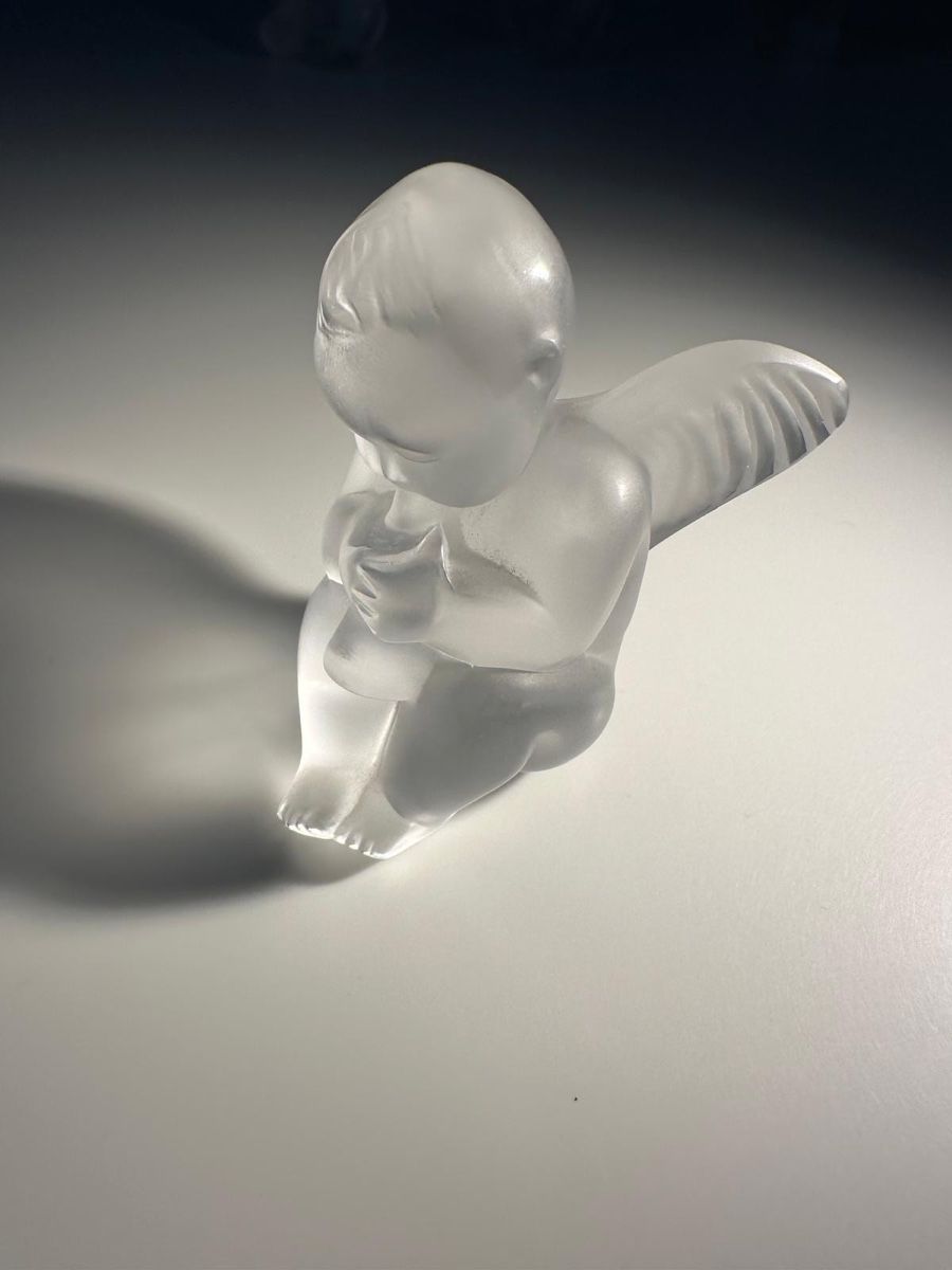 Lalique Statuette: Lalique Glasfigur Engel – Usato da Zürich venduto da Aapitz