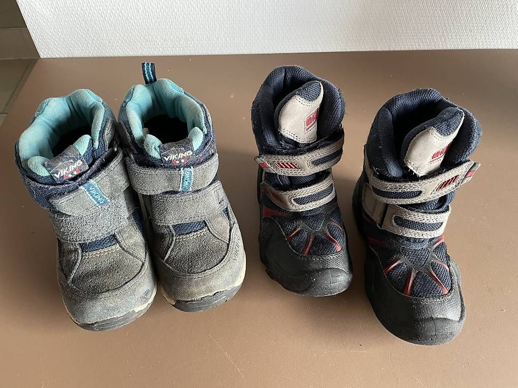 Schuhe für Jungen: Winterstiefel Grösse 26 – Gebraucht aus Aarau von regifee6