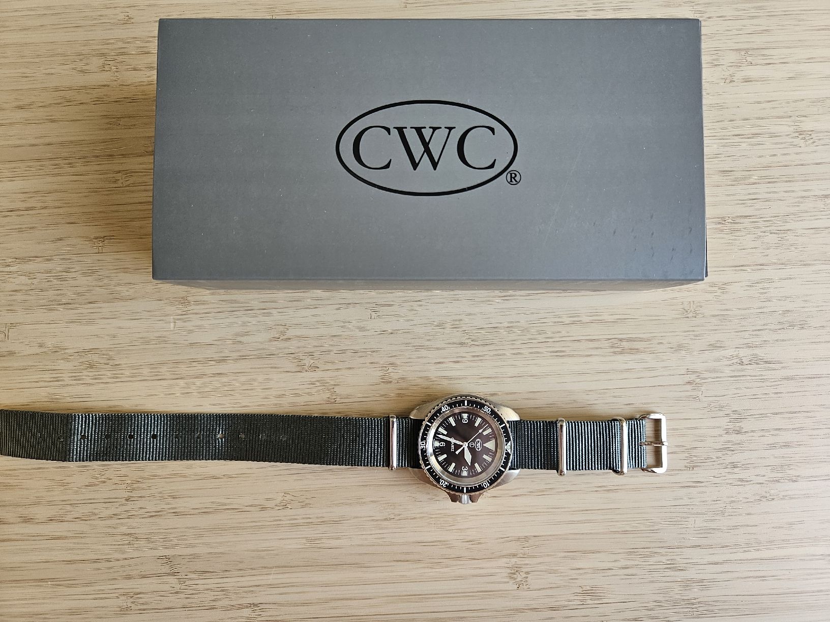 Uhren: CWC Quartz Militär Taucheruhr – Gebraucht aus Adliswil von  2