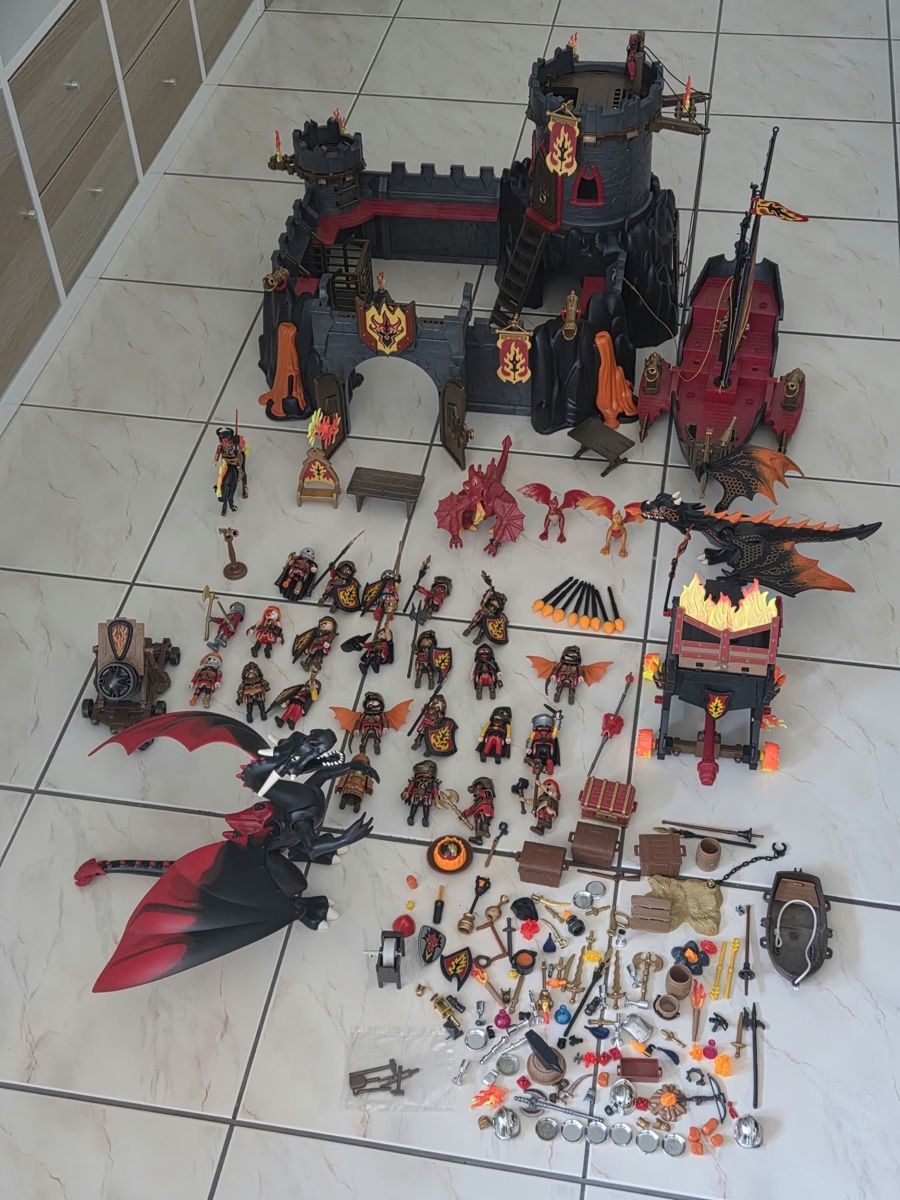Playmobil Spielzeuge: Playmobil Novelmore - riesen Set – Gebraucht aus Stans von wiib 4
