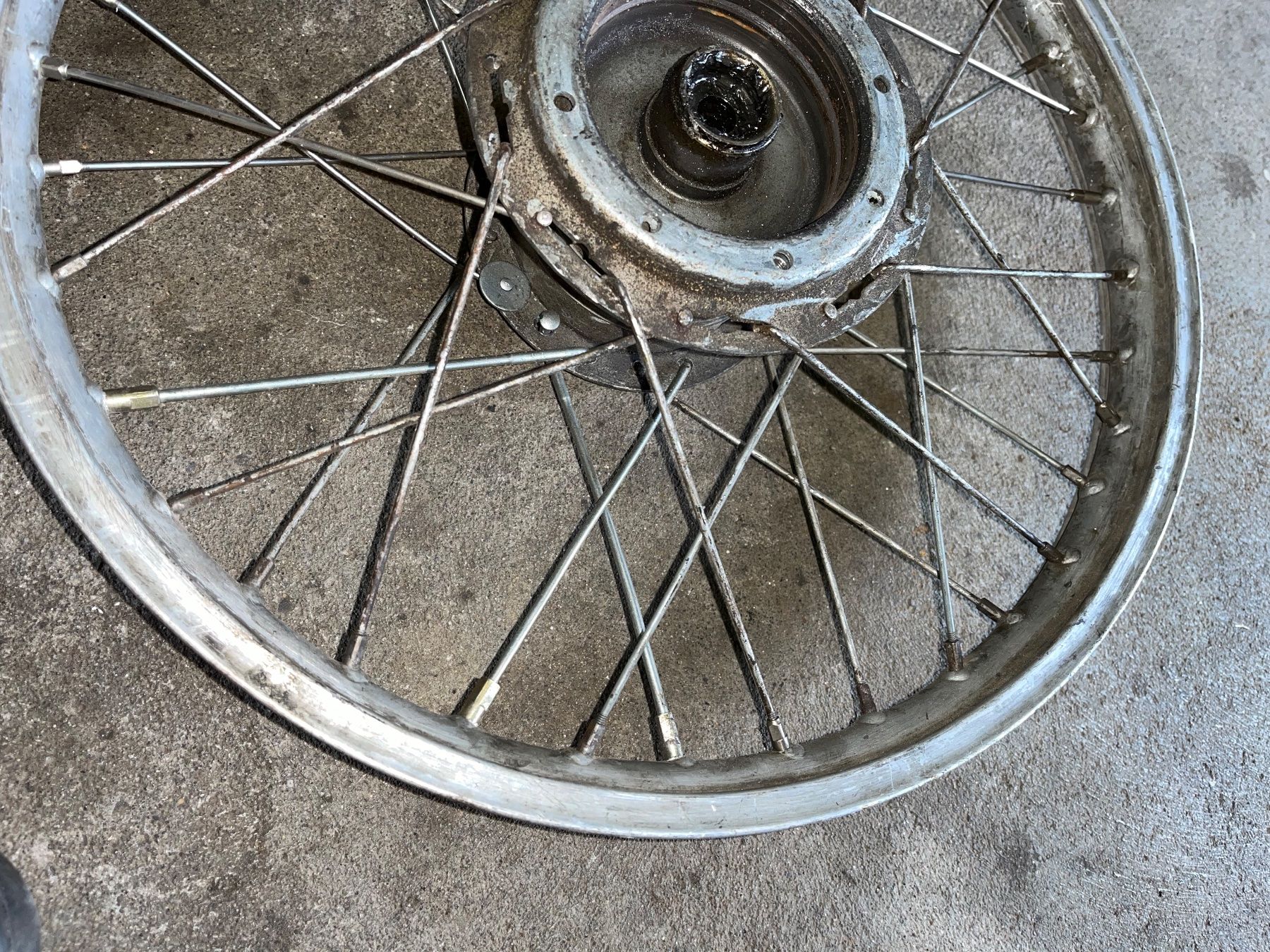 Sachs Parti ricambio per ciclomotori: Mofa Speichen Hinterrad – Usato da Fahrni b. Thun venduto da berger_tuning34 4