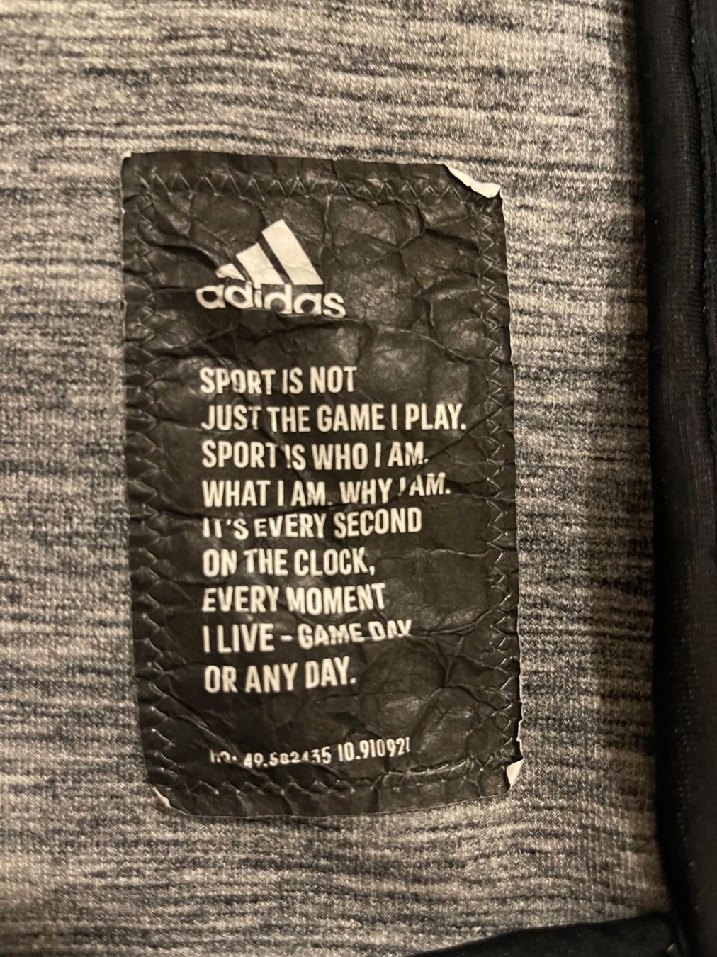 Adidas Jacken: Adidas Trainingjacke, Gr. S – Gebraucht aus Zürich von Medulla 4