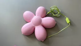 Wandleuchte Blume rosa mit Kabel, gebrauchter Zustand