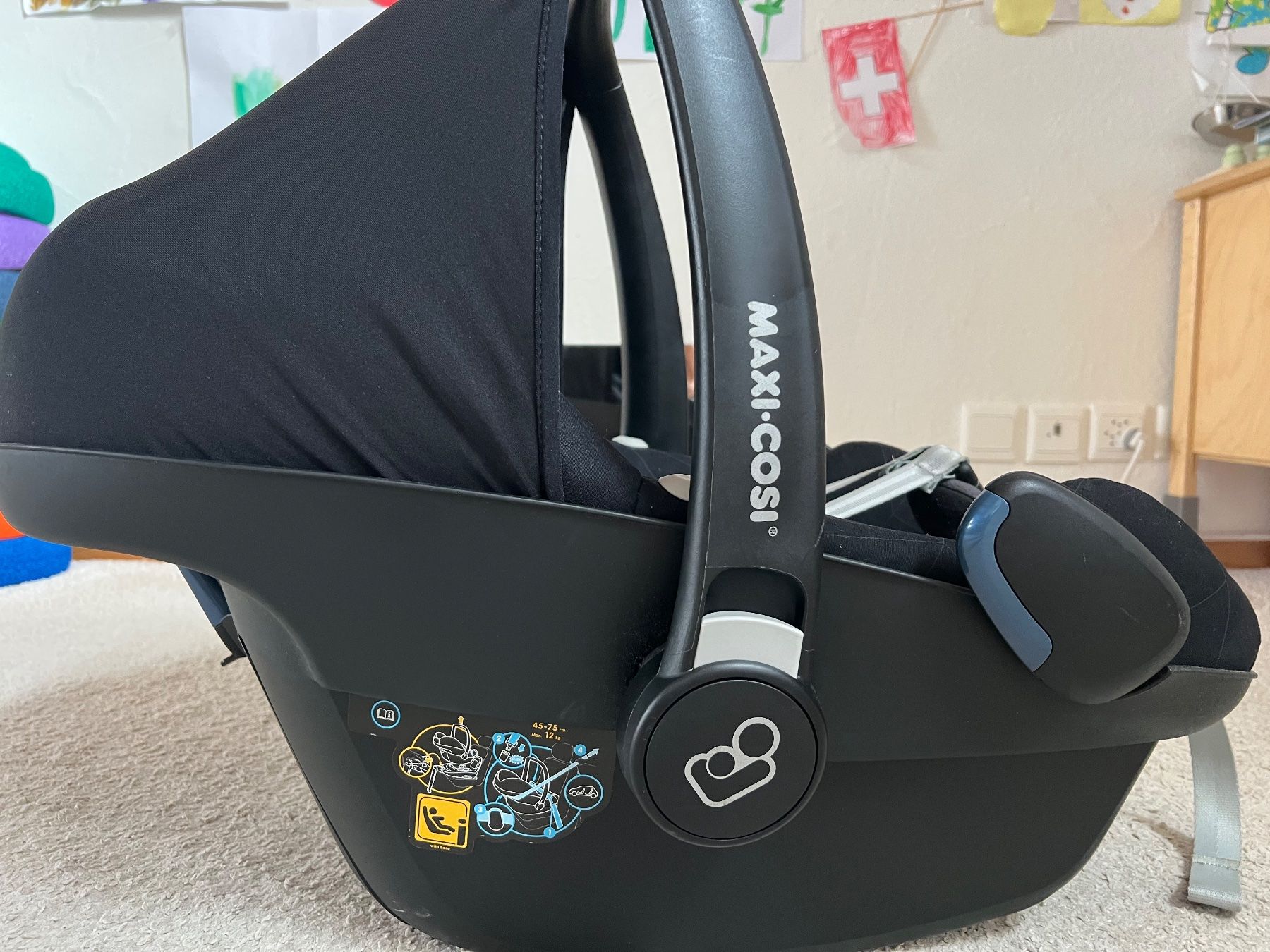 Maxi-Cosi Auto-Kindersitze: Wie neu Maxi-Cosi Pebble Plus + Isofix-Basis + Bezug – Neu (gemäss Beschreibung) aus Watt von rmt07 2
