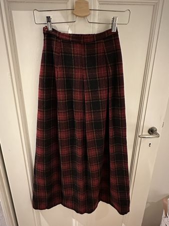 Vintage checkered wool skirt