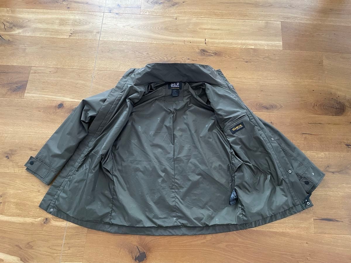 Jack Wolfskin Giacche: Regenjacke Jack Wolfskin L – Usato da Oberengstringen venduto da georgefischer2007 2