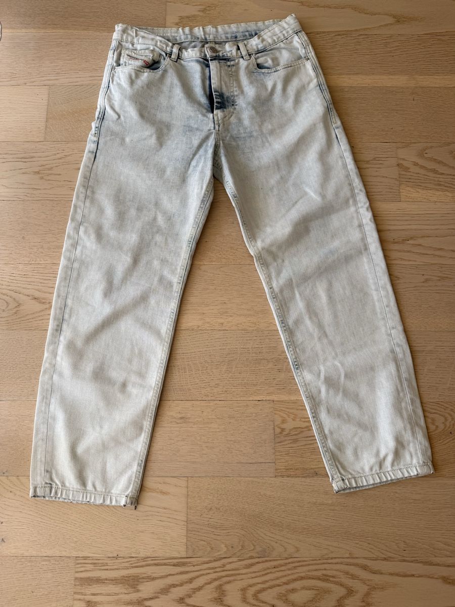 Diesel Pantaloni: Jeans Diesel 2 Stück Gr.168 – Usato da Wallisellen venduto da Rally68
