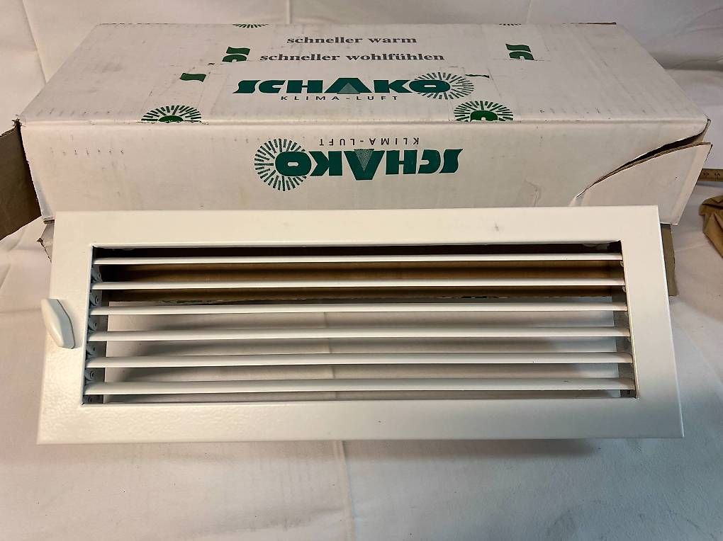 Backöfen: Grille d'air chaud réglable, thermolaqué blanc – Gebraucht aus Cugy VD von chr_n2rp 1