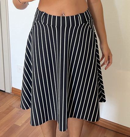 Gonna a righe bianca e nera - Perfetta!