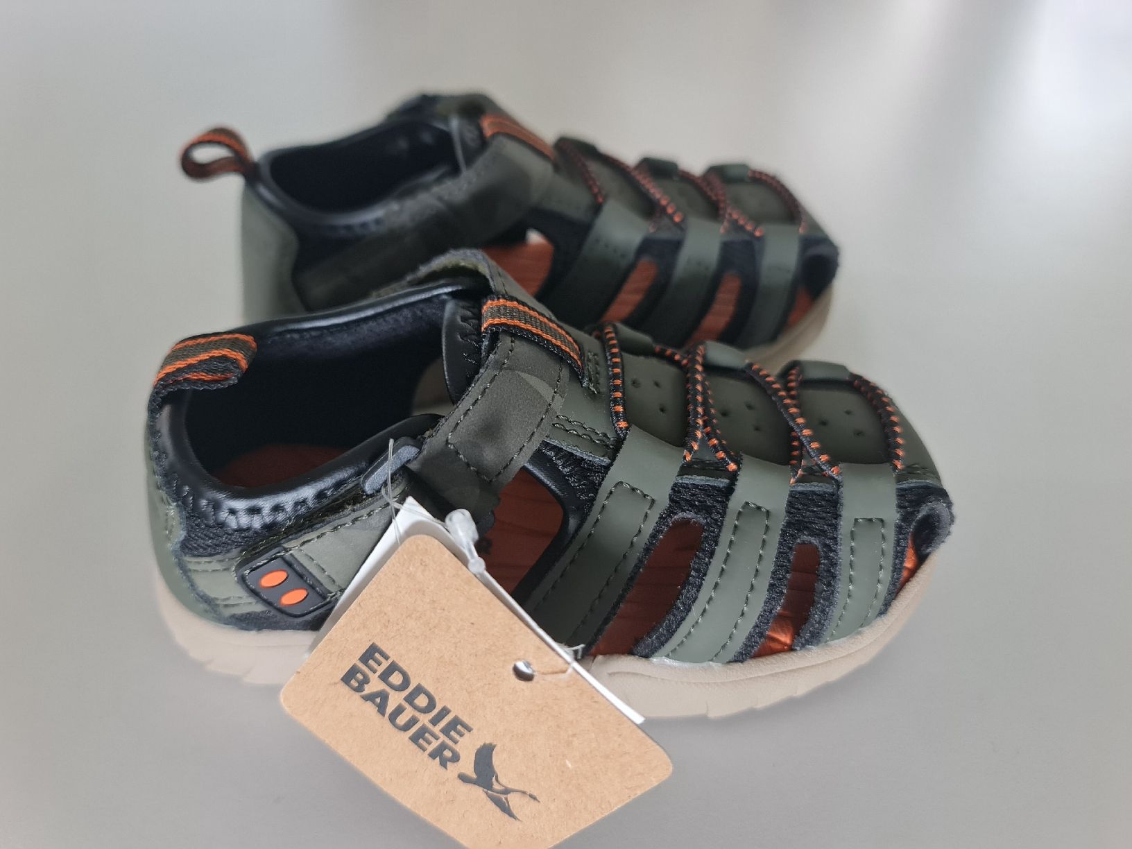 Bauer Chaussures garçon: Eddie Bauer Sandalen, Grün/Orange, Grösse 25/26 oder US 7, N – Neuf avec emballage d'origine à Noflen BE par vco_hnn7