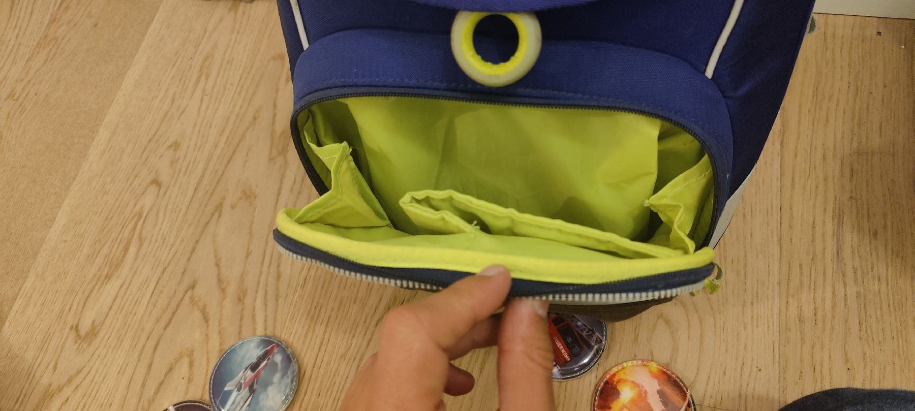 Zaini: Ergobag Schulrucksack Set mit Zubehör - Top Zustand! – Usato da Zürich venduto da Rogi1 5