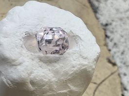Natürlicher Kunzit 10x9x10mm