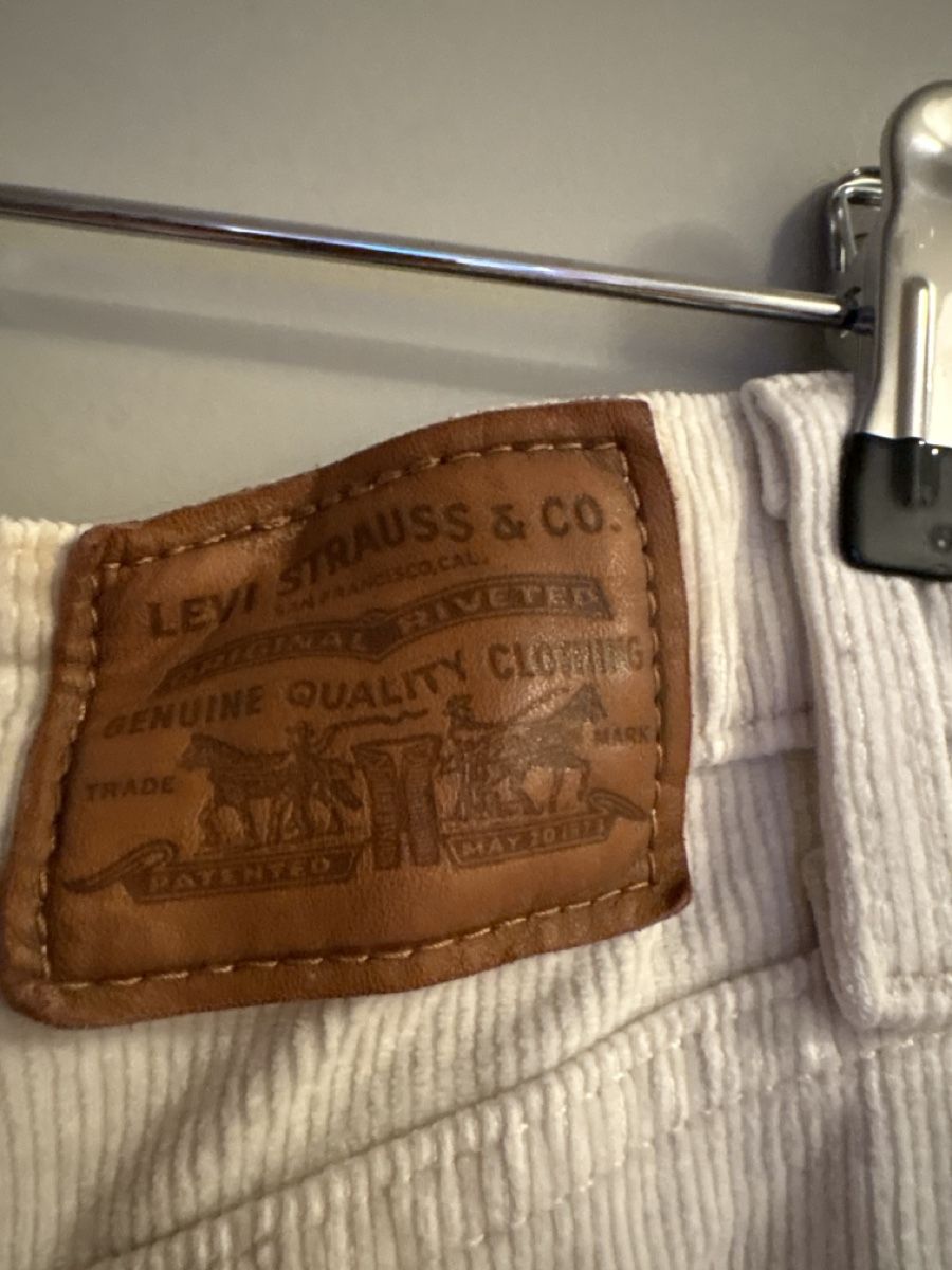 Jeans: Pantalon Levi's – Usato da Genève venduto da pet_sh52 2