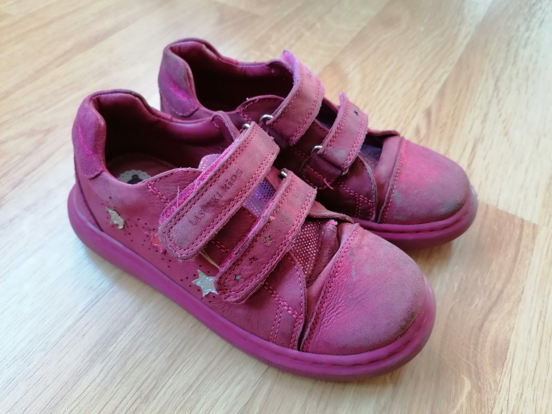 Scarpe per ragazze: Halbschuhe Gr. 29 mit Klett – Usato da Büttikon AG venduto da Amineah