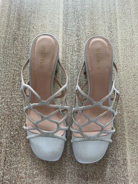 Scarpe da donna: MENBUR BELLES SANDALES SOIREE ARGENTEES TAILLE 39 – Nuovo (secondo la descrizione) da Bernex venduto da eunicefitz 7