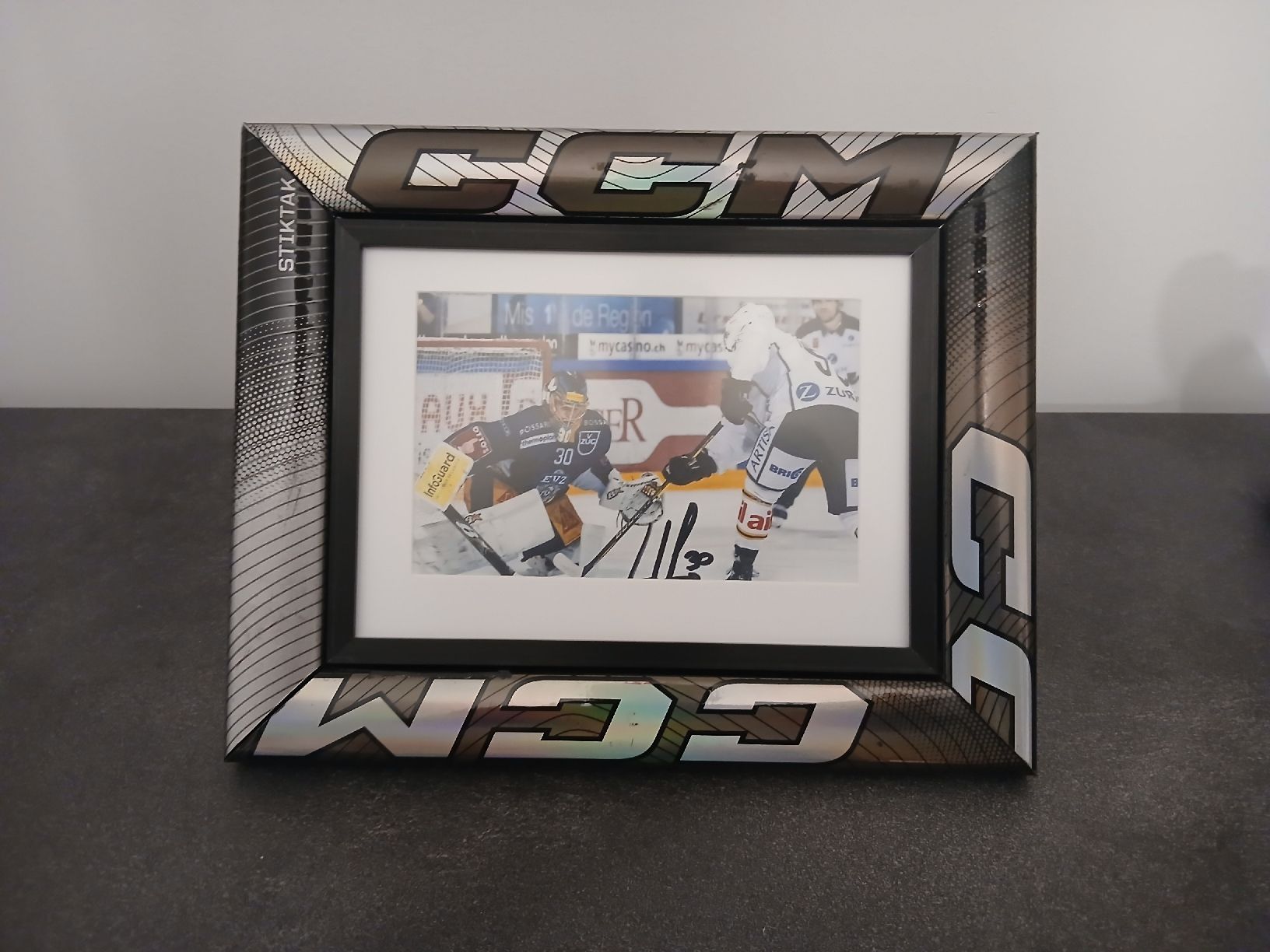 Hockey stick frame CCM. Fans NHL, Kloten, HCAP, HCL, SCB,.. (Gebraucht ...