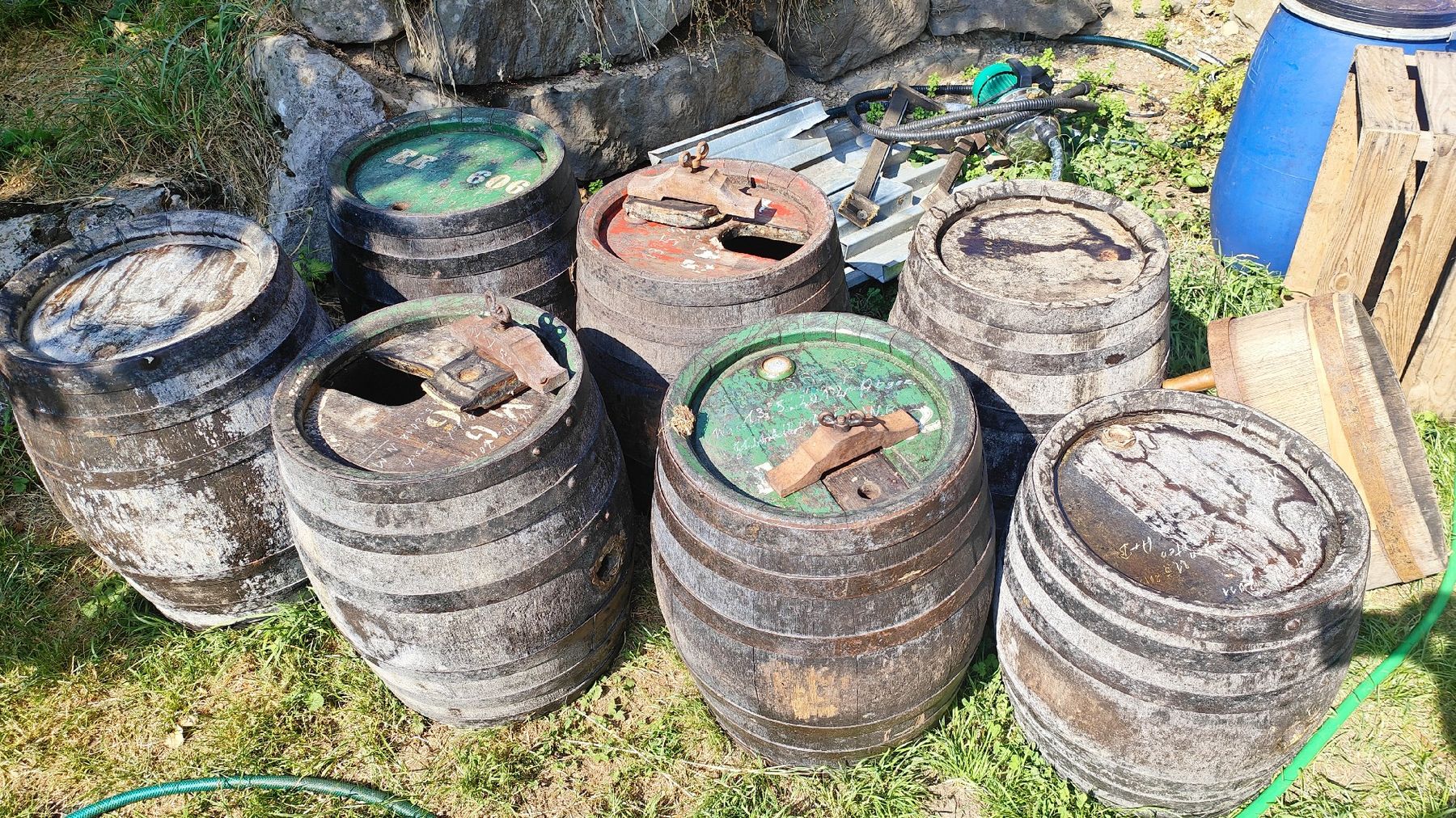 Sonstiges: kleine Eichen fässer  – Gebraucht aus Wald ZH von aob_7k8r