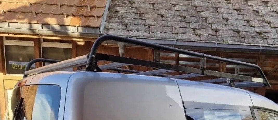 VW Portapacchi: Dachträger Vw Caddy 2016-2020 – Usato da ettiswil venduto da arl026