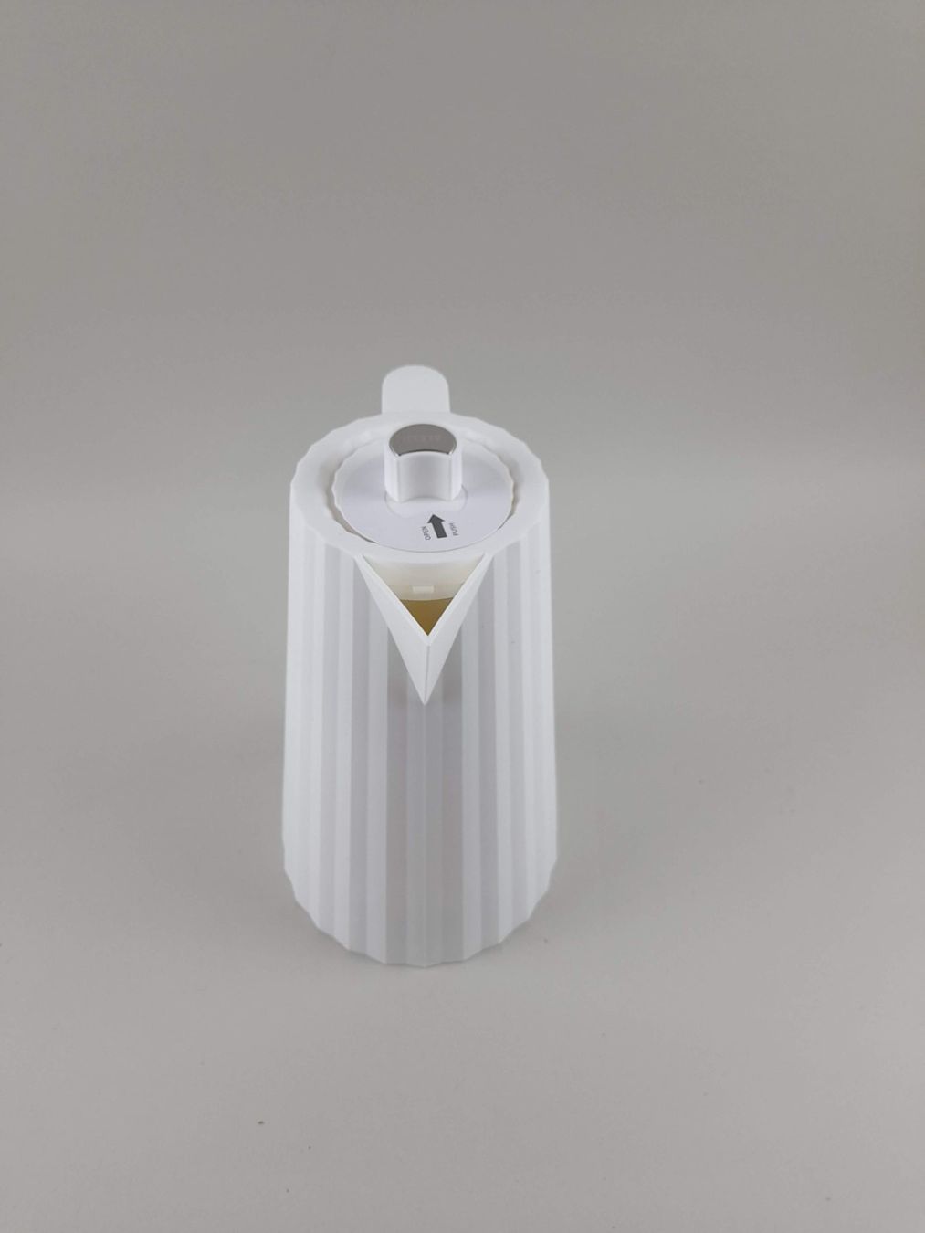 Alessi Bollitori: ALESSI Plissé Wasserkocher Weiss – Nuovo (secondo la descrizione) da Liebefeld venduto da Restwert_Liebefeld 3