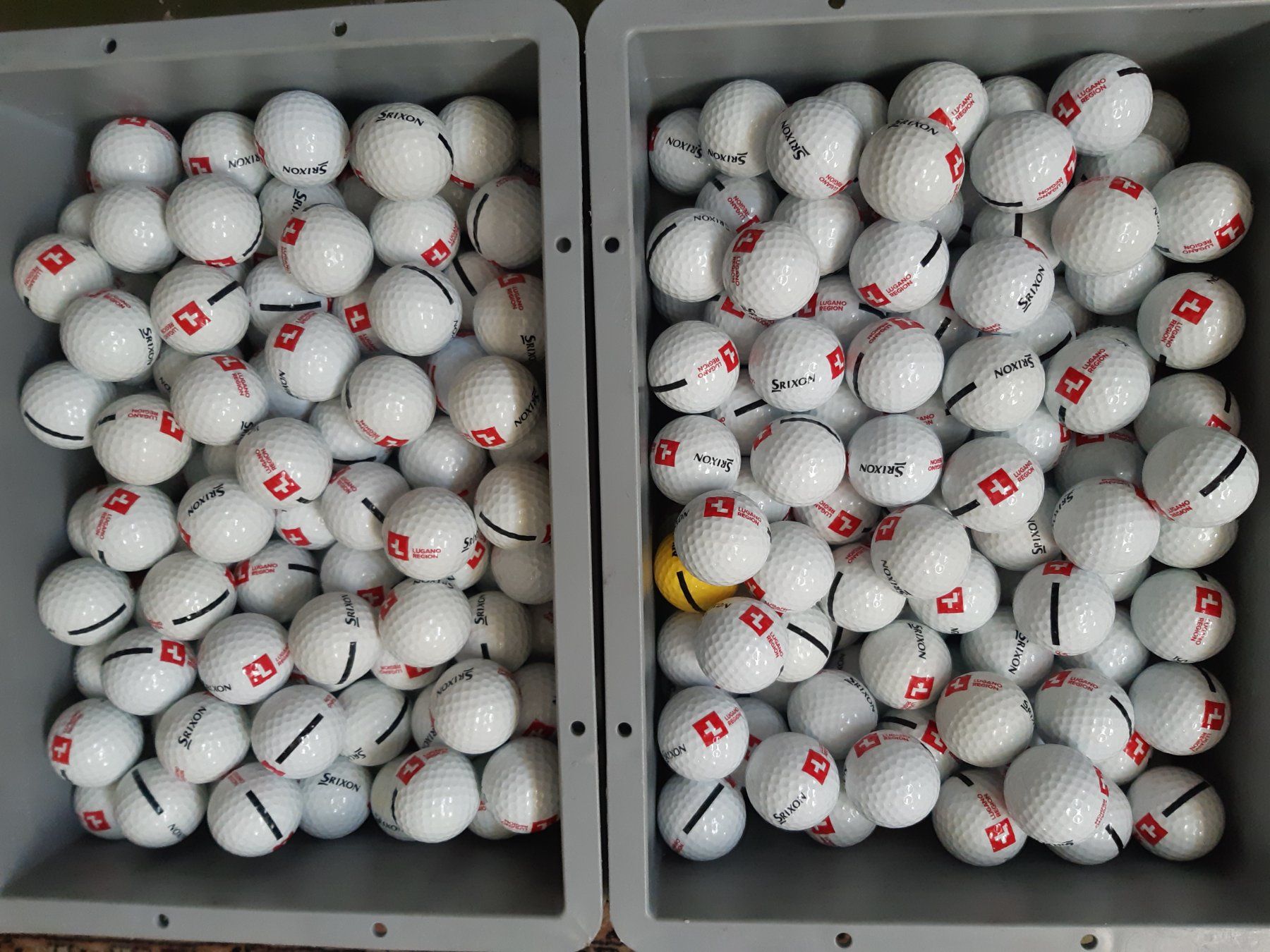 Srixon Palloni: Palline golf/Golfbäll – Usato da Magliaso venduto da Dlele