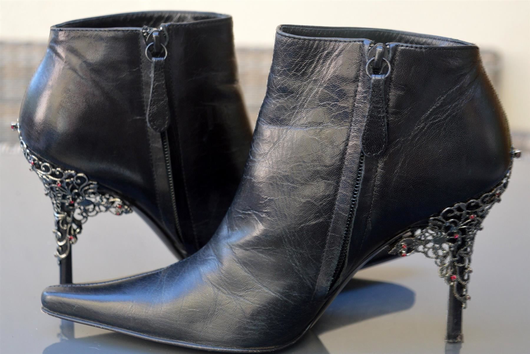 Scarpe da donna: Booties / Bottines Vicini . 38 – Usato da Collonges venduto da Auganien 3