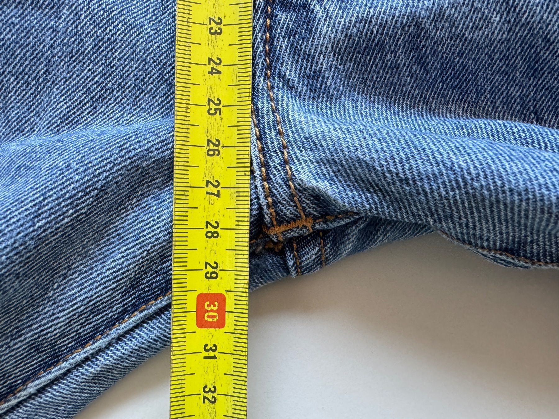Levi's Jeans: Levis 501 denim W36 L32 – Usato da Neuchâtel venduto da _Easy_to_Find_ 7