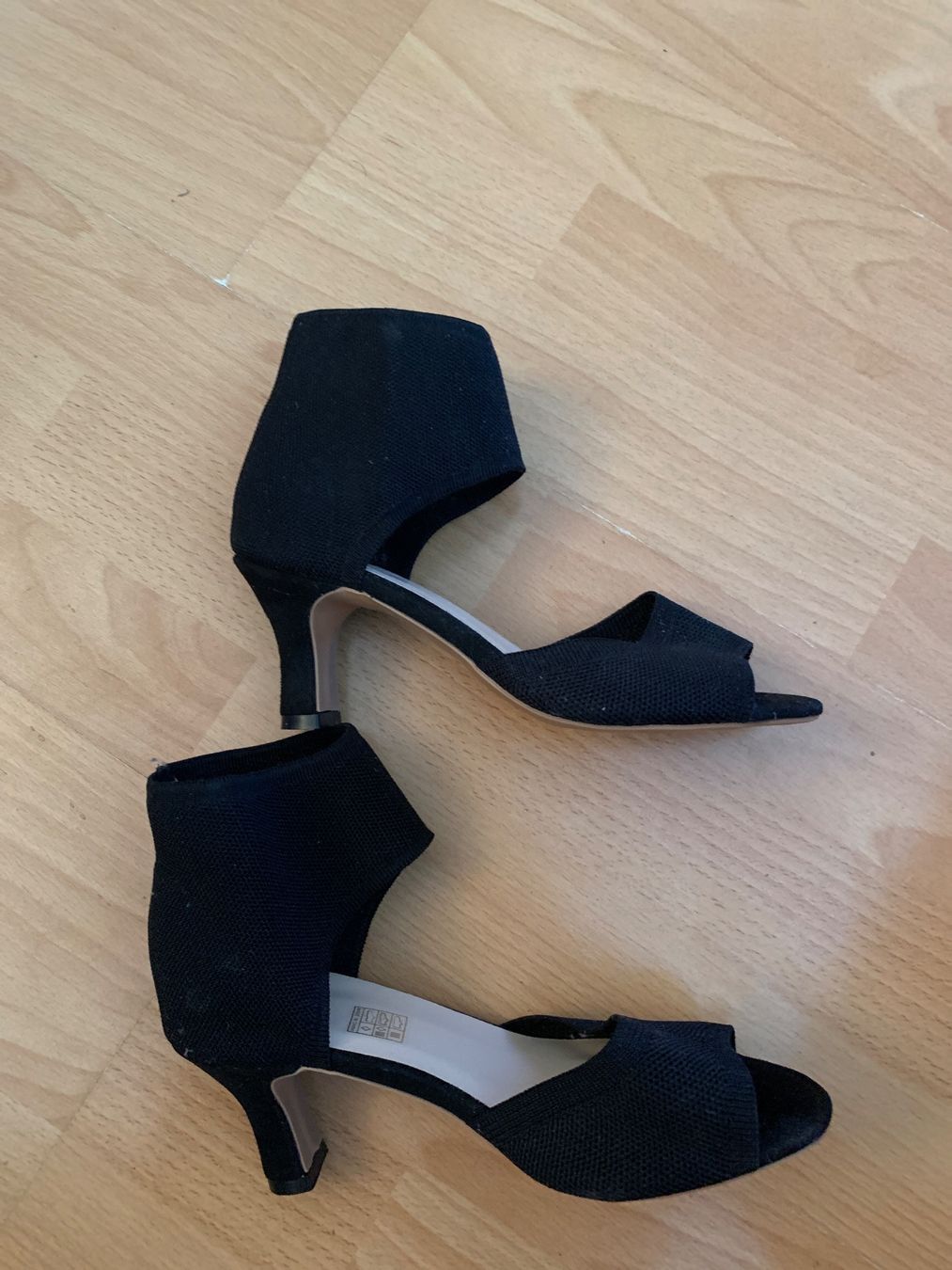 Scarpe da donna: Jolies sandales p. 36 noires – Usato da MEYRIN venduto da Gwendo10 2