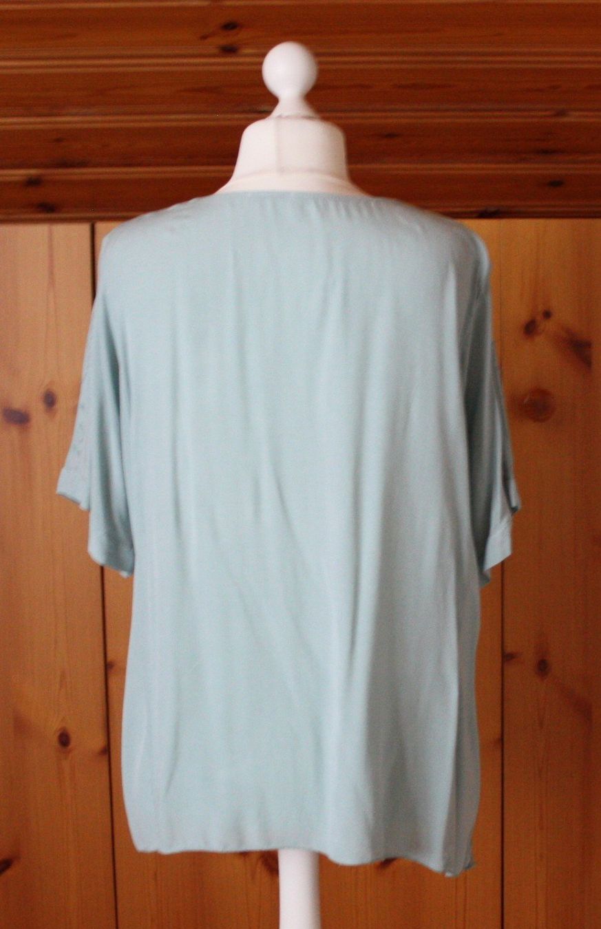 Camicette: Bluse Kurzarm grün Gr. XXL – Usato da Flüelen venduto da Diversicum-Curvy 7