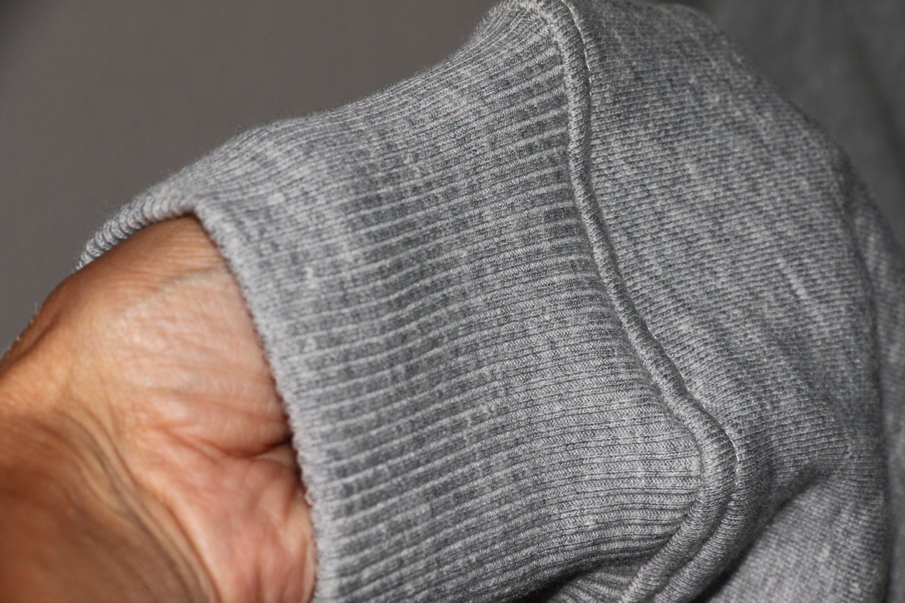 Maglioni & Felpe: CLOSED Kapuzenpullover / Hoody eher Gr.M  NEU – Nuovo (secondo la descrizione) da Oberwil-Lieli venduto da Svetlana28 5