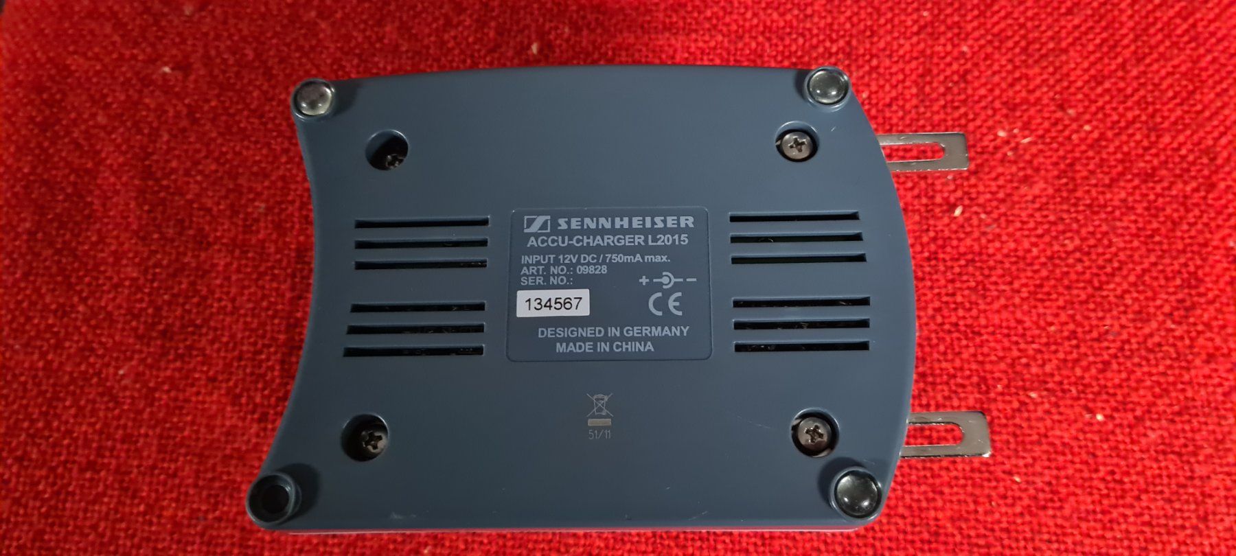 Microfoni: Sennheiser FunkmikrofoneL 2015 Ladeschale – Usato da Wallisellen venduto da Roci1 1