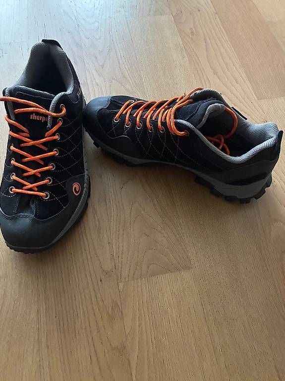 Sherpa Wander/Trekkingschuhe (Neu und originalverpackt) in Schaffhausen ...