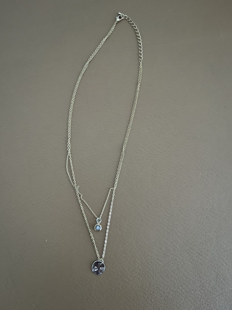 Catenine: Collier pendentif – Usato da Neuchâtel venduto da Ariane_vn00