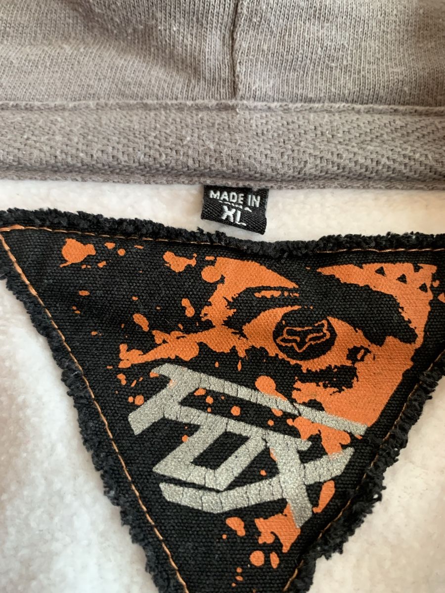 Fox Maglioni & Felpe: Fox Hoodie weiss – Usato da Thierachern venduto da pelati86 1
