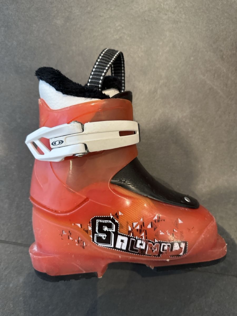 Scarpe per ragazzi: Skischuh Kinder 15 – Usato da Langenthal venduto da Horloger1 1