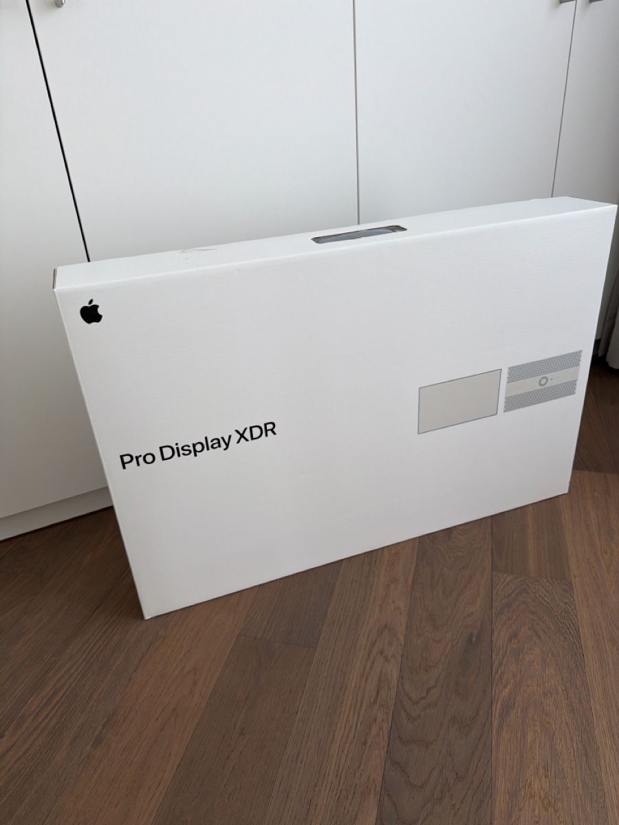 Apple Pro Display XDR - Immaculate Condition - Boxed! (Gebraucht) in ...