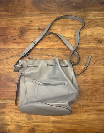 Graue Handtasche / Umhängetasche