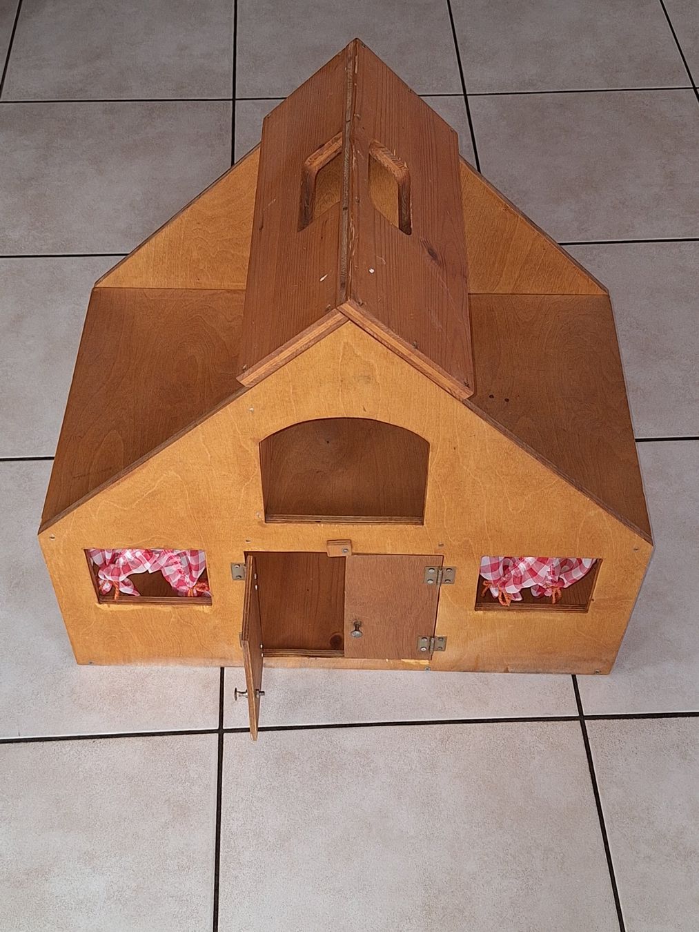 Case e mobili per bambole: Holz-Puppenhaus – Usato da Eriswil venduto da corolla05