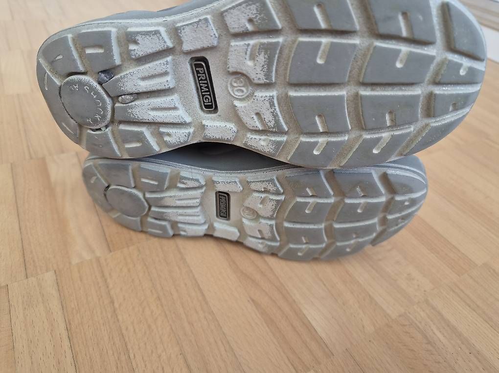 Scarpe per ragazzi: Winterstiefel Grösse 30 Primigi blau grau – Usato da Jona venduto da Mona4490 1