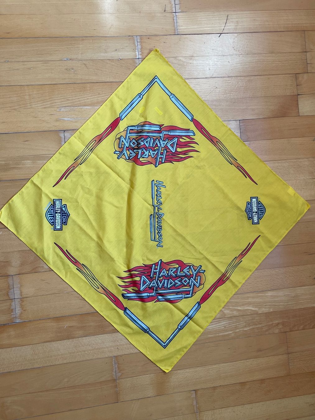 Foulard & Sciarpe: 2006 Harley Davidson Bandana 59x59 cm – Usato da Zürich venduto da le_souk
