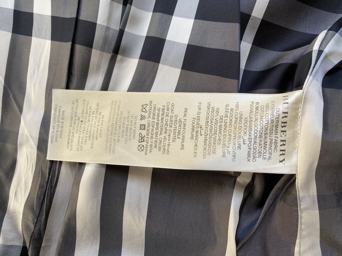 Burberry Cappotti: Trench BURBERRY in cotone e pelliccia – Usato da Monte Carasso venduto da chi_design 7