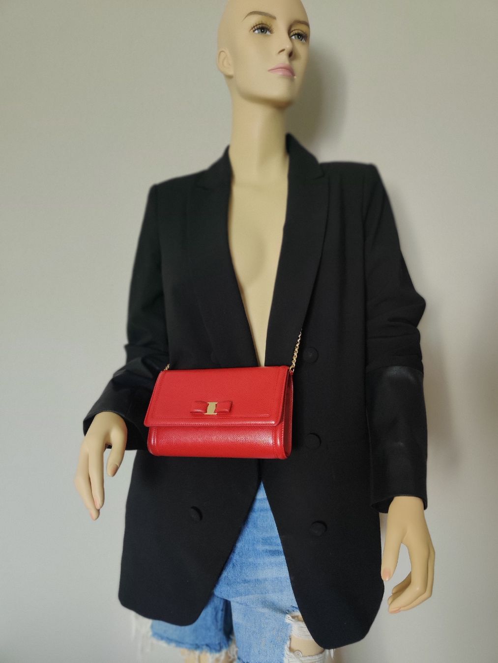 Salvatore Ferragamo Borse da donna: SALVATORE FERRAGAMO VARA BAG – Nuovo (secondo la descrizione) da Zollikon venduto da ces-chic 6