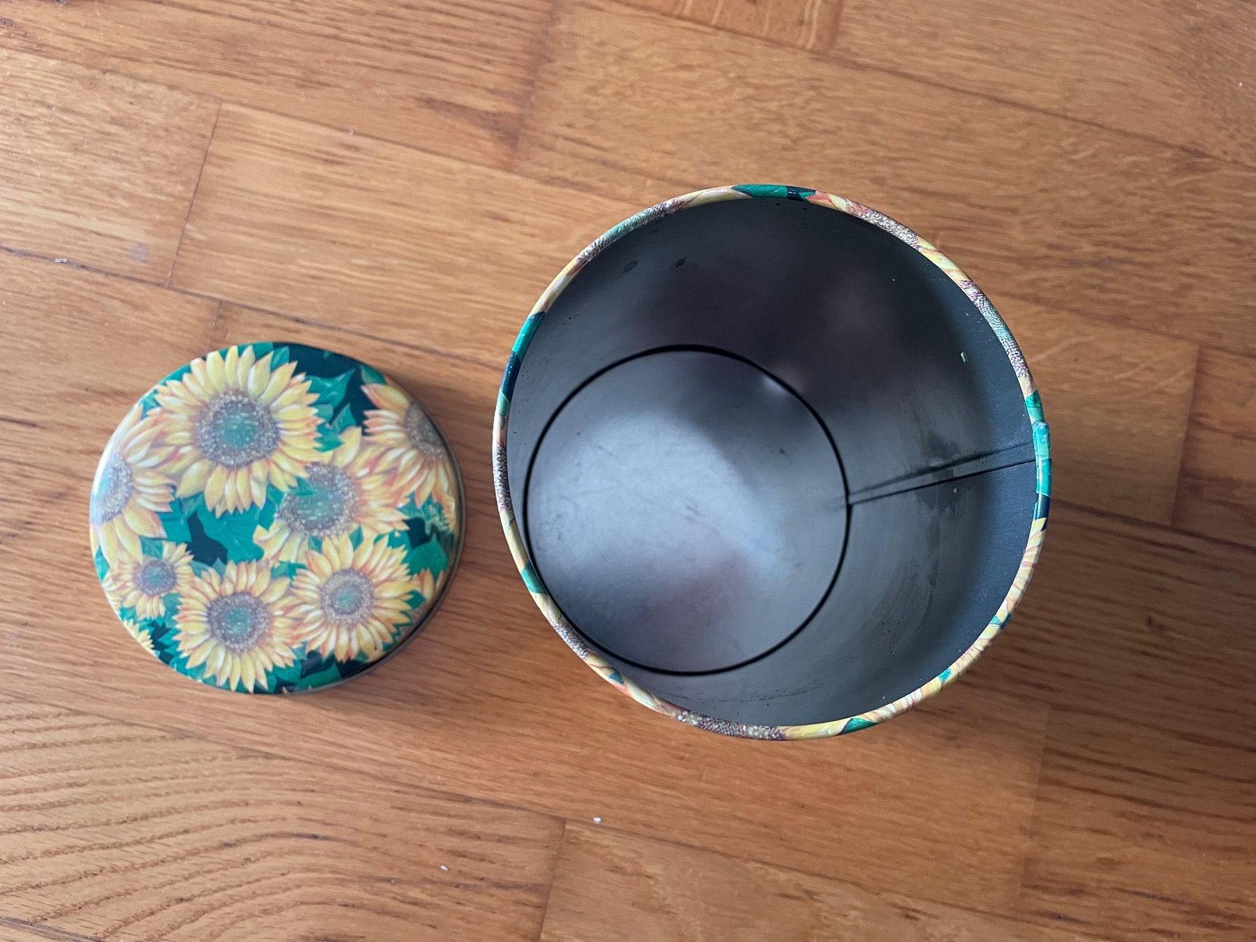 Altro in Decorazioni & Accessori: Blechdose mit Sonnenblumen Motiv – Nuovo (secondo la descrizione) da Zürich venduto da silab69 2