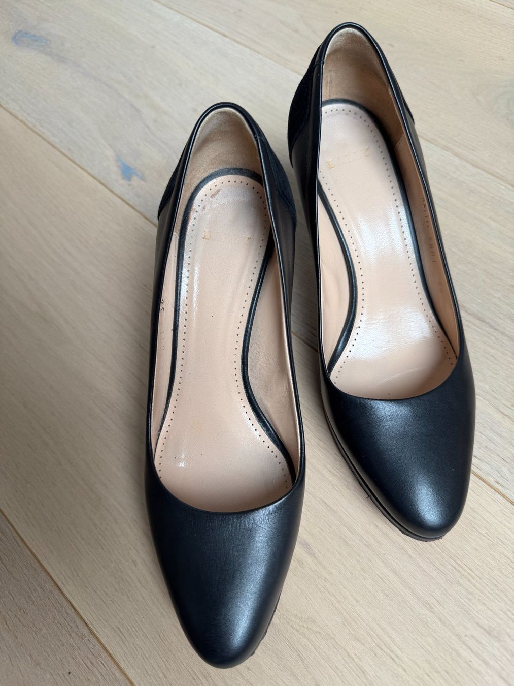 Bally Damenschuhe: BALLY  Pumps Gr. 36, schwarz echt Leder – Gebraucht aus Siebnen von Trans-Am
